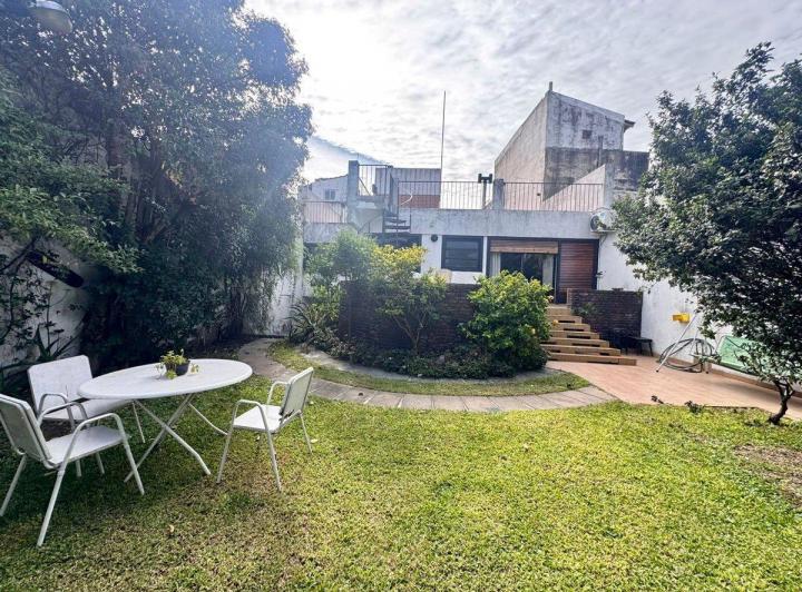 Casa · 173m² · 4 Ambientes · 2 Cocheras