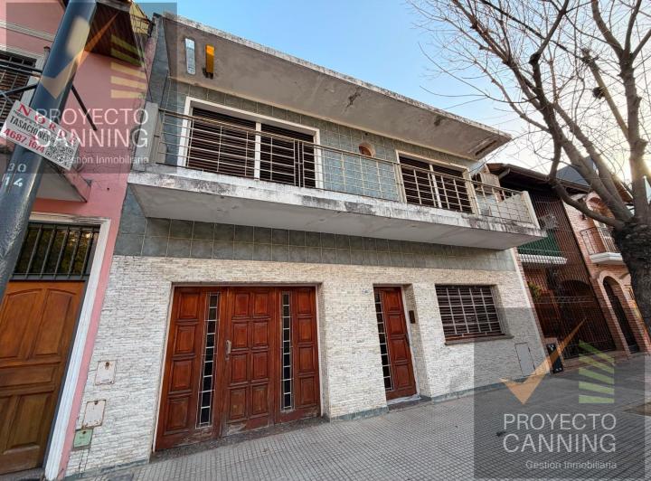 Casa · 190m² · 4 Ambientes · 1 Cochera