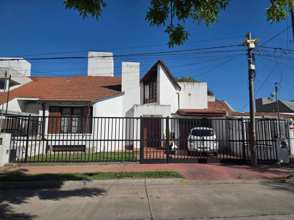 Casa en Venta -Urca 3 Dormis con piscina