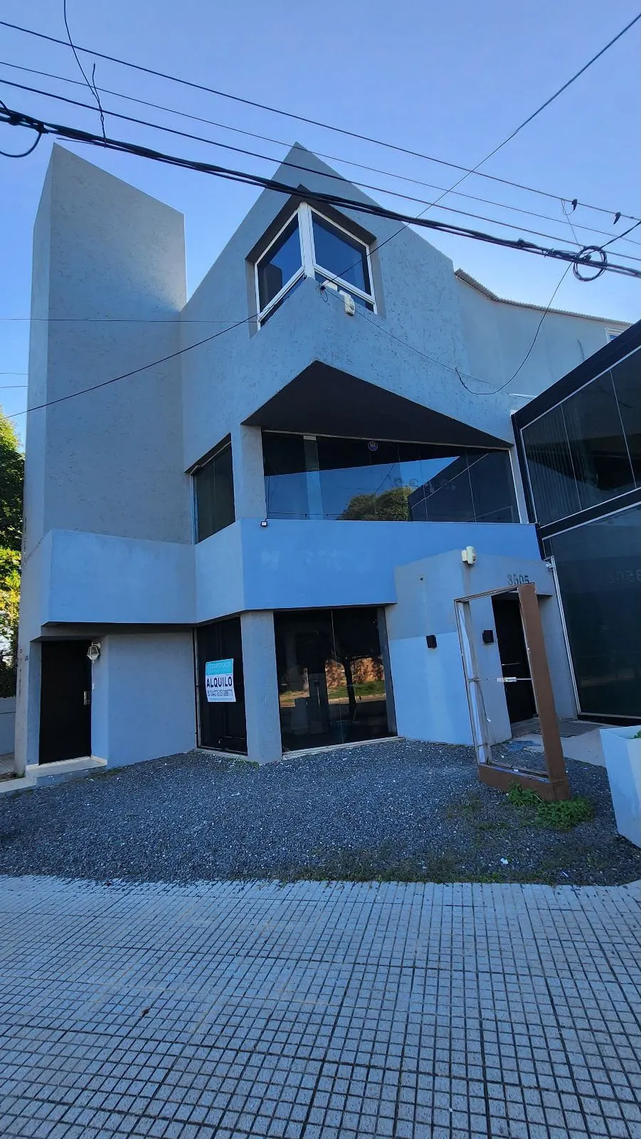 OFICINAS COMERCIALES EN ALQUILER