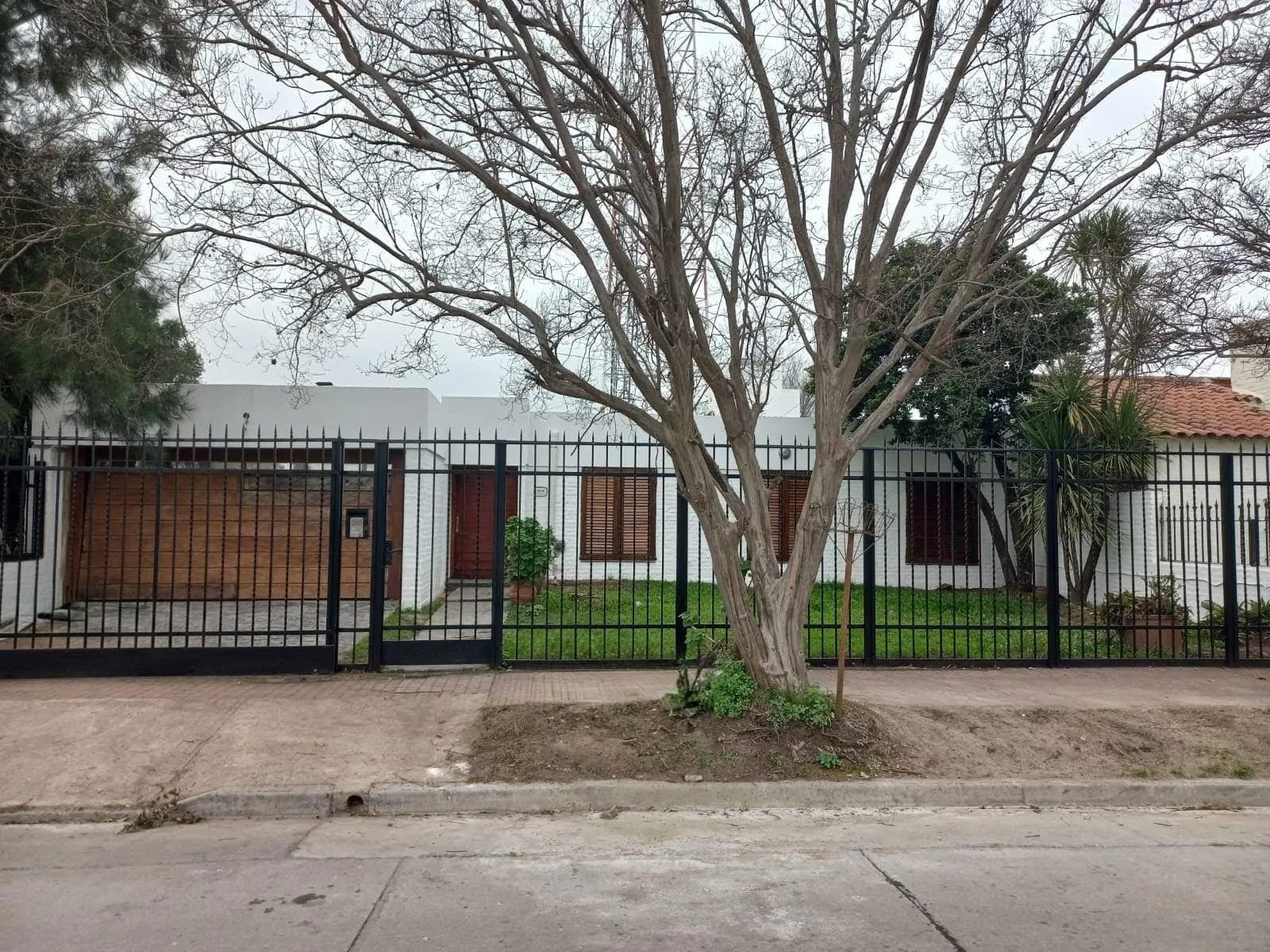Casa 3 dorm pileta sauna hidromasaje - Martin Gil - Barrio Padre Claret