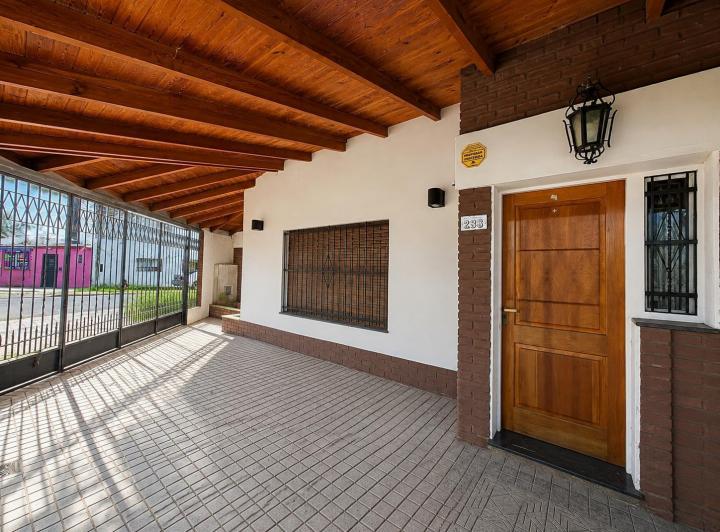 Casa · 110m² · 4 Ambientes · 1 Cochera