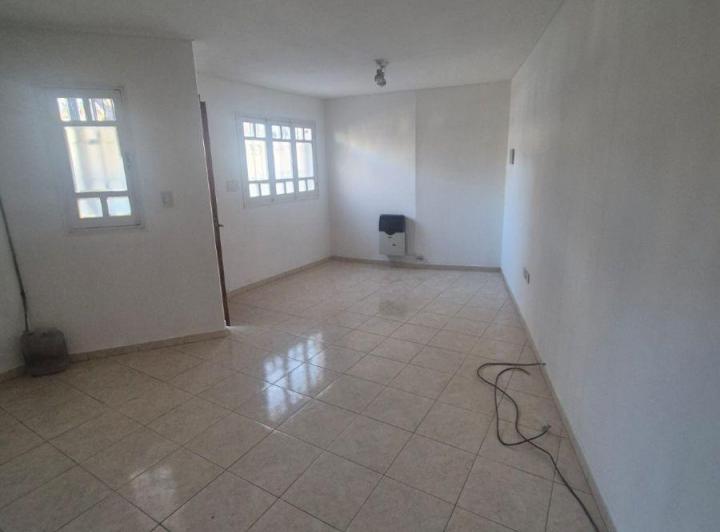Departamento · 50m² · 3 Ambientes · 1 Cochera