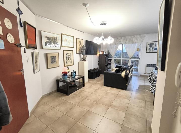 Departamento · 90m² · 5 Ambientes · 1 Cochera