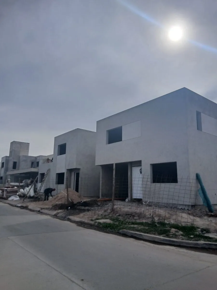 DUPLEX DE 2 DORMITORIOS EN DOCTA AVENIDA 2