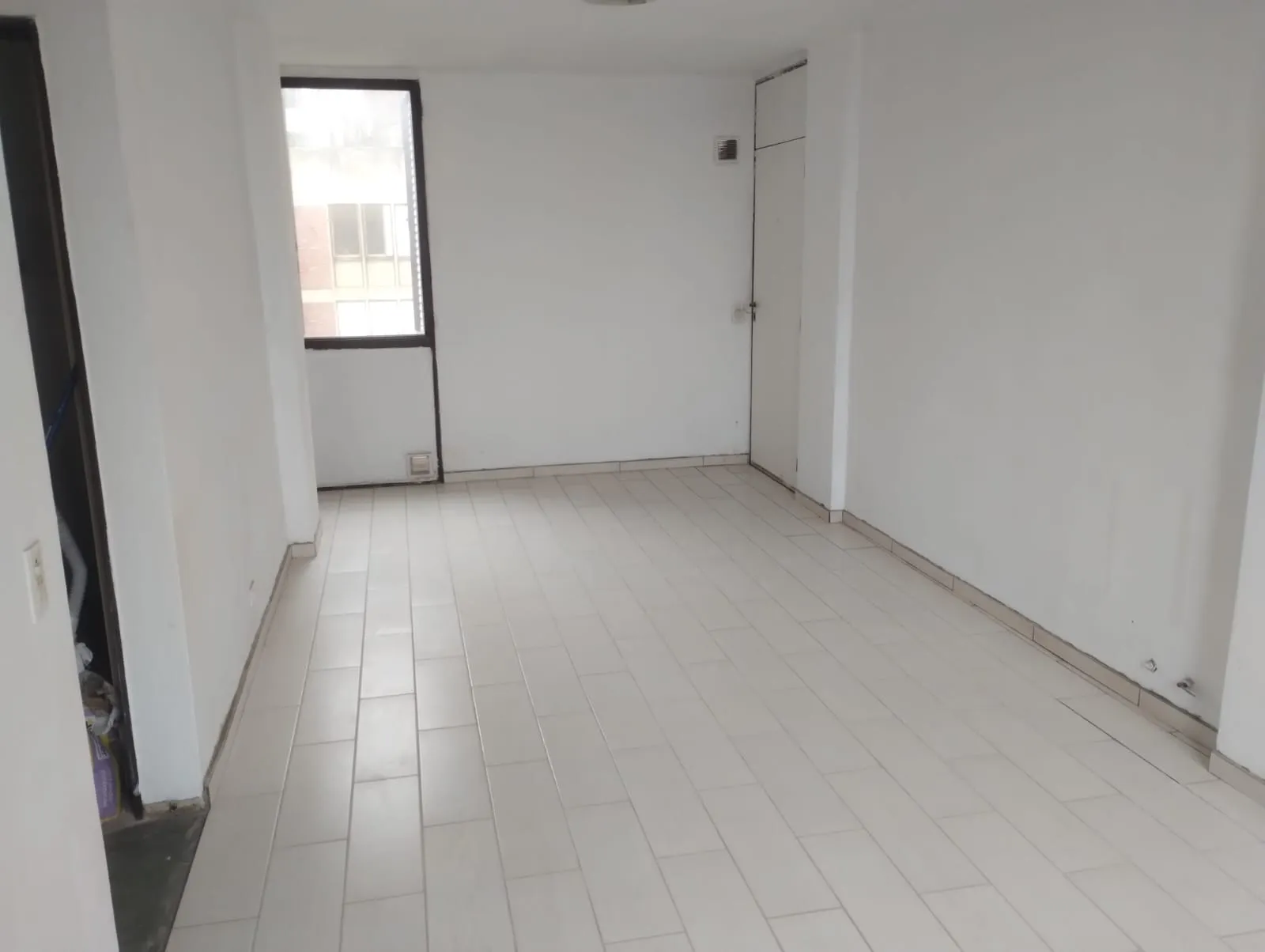 *Amplio Dpto. Castro Barros y Avellaneda 3 Dorm. 2 Bñ*
