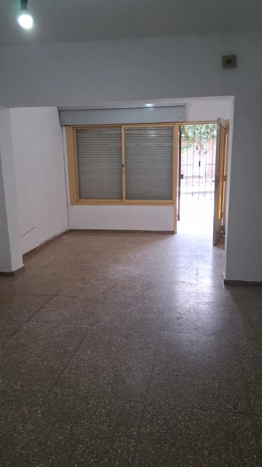 Casa de 2 dormitorios COCHERA  B. PATRICIOS