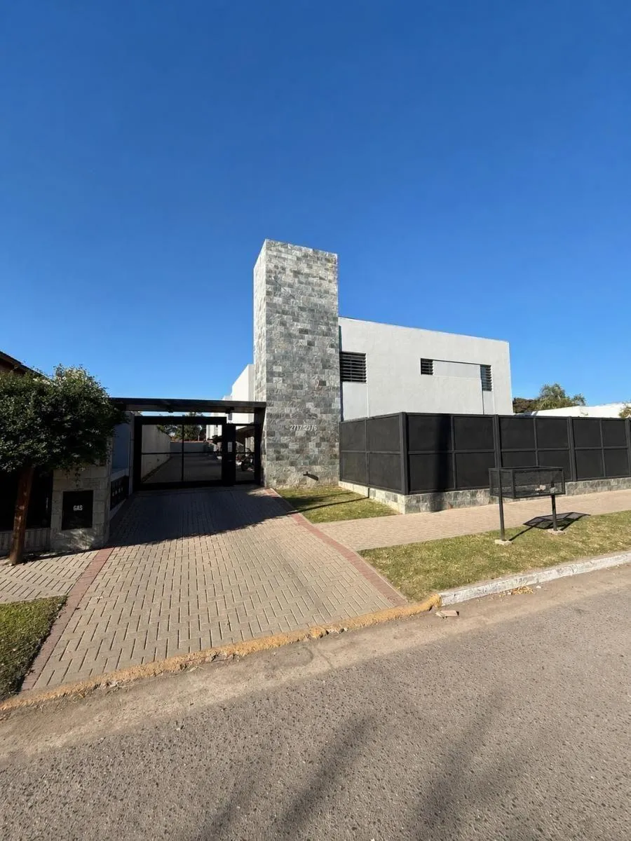 HOUSING EN VENTA CERRO DE LAS ROSAS