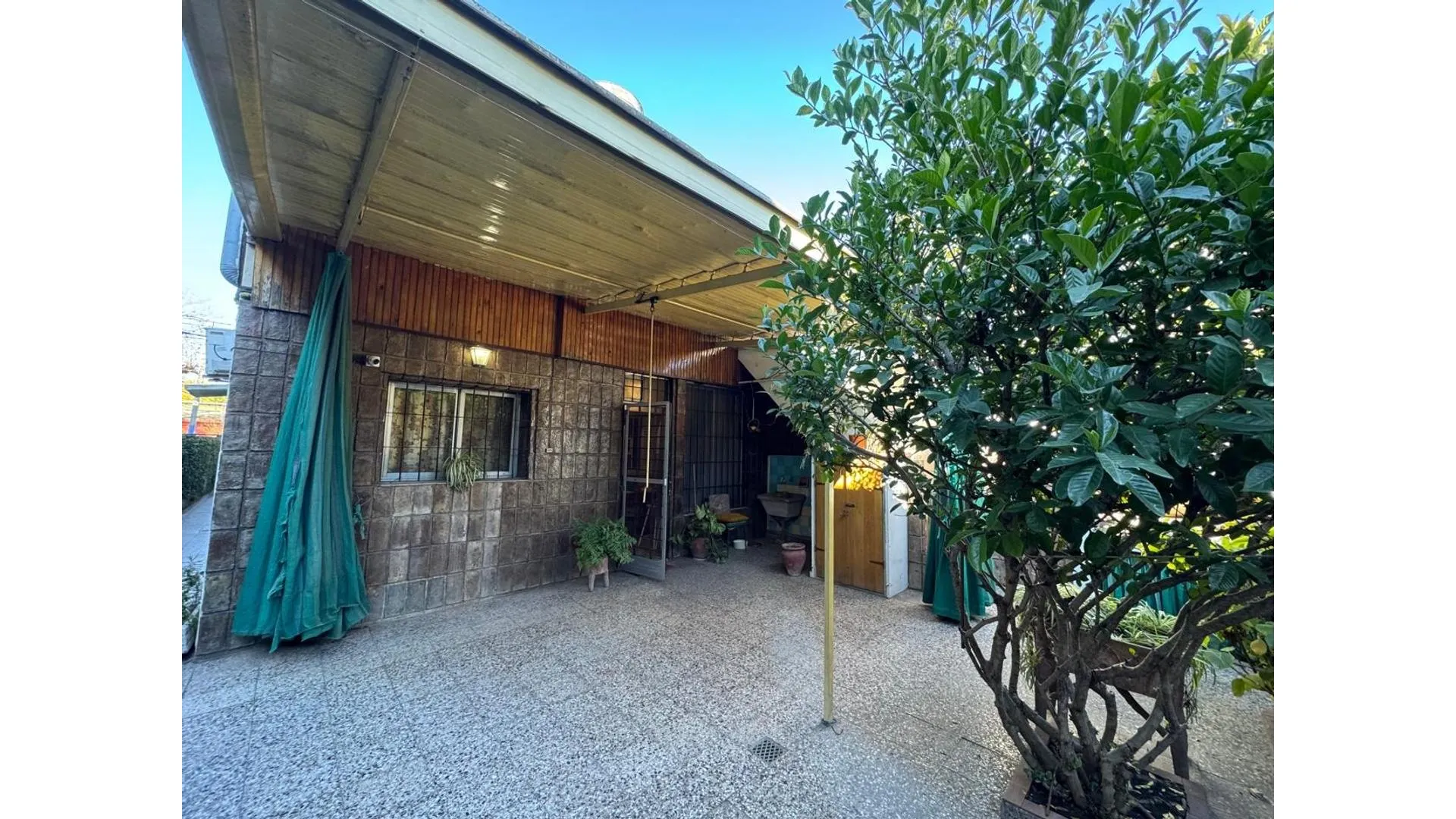 VENTA CASA DE 2 DORMITORIOS BARRIO BELGRANO RETASADA!