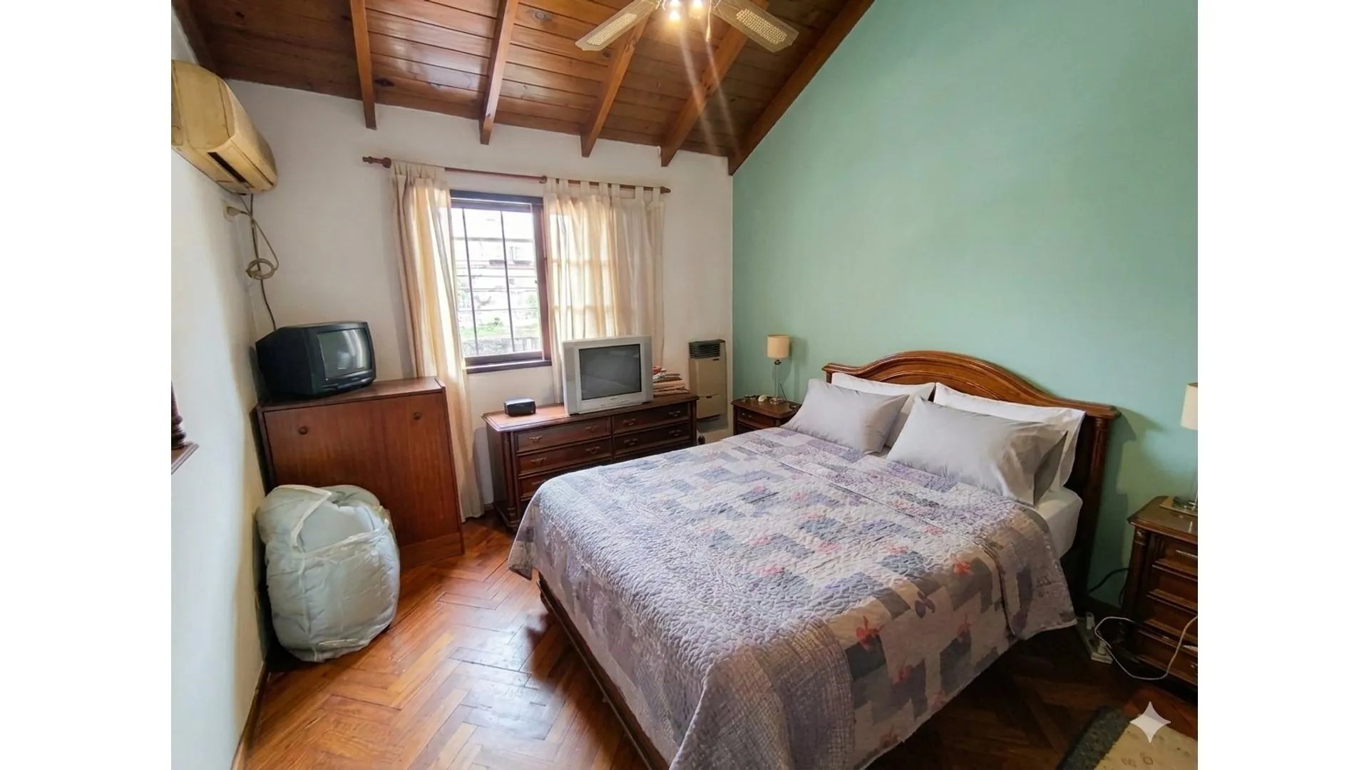 Triplex 3 Dorm con Jardín y Cochera en Olivos | Apto credito