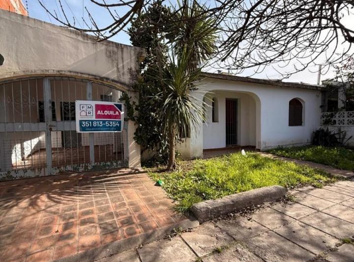 Casa · 132m² · 9 Ambientes · 1 Cochera
