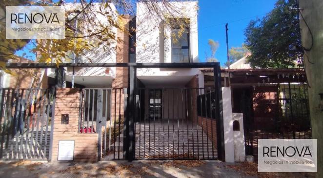 Casa · 120m² · 6 Ambientes · 1 Cochera