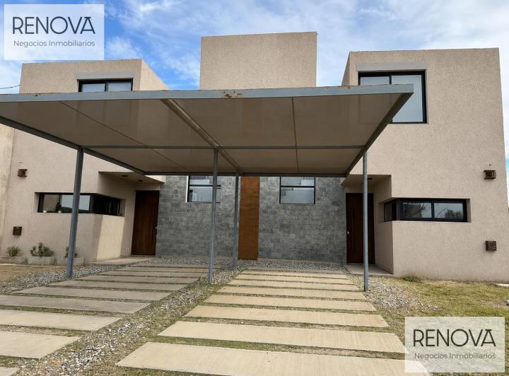 Casa · 120m² · 4 Ambientes · 1 Cochera