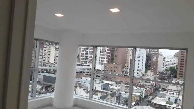 DUEÑO ALQUILA/ VENDE OFICINA TORRE GARDEN
