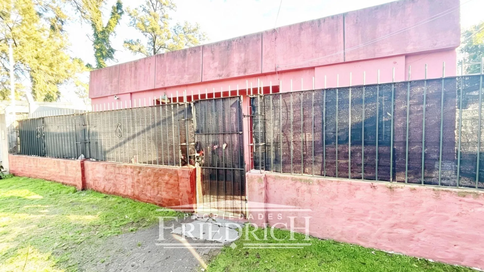 CASA EN VENTA - GENERAL RODRIGUEZ