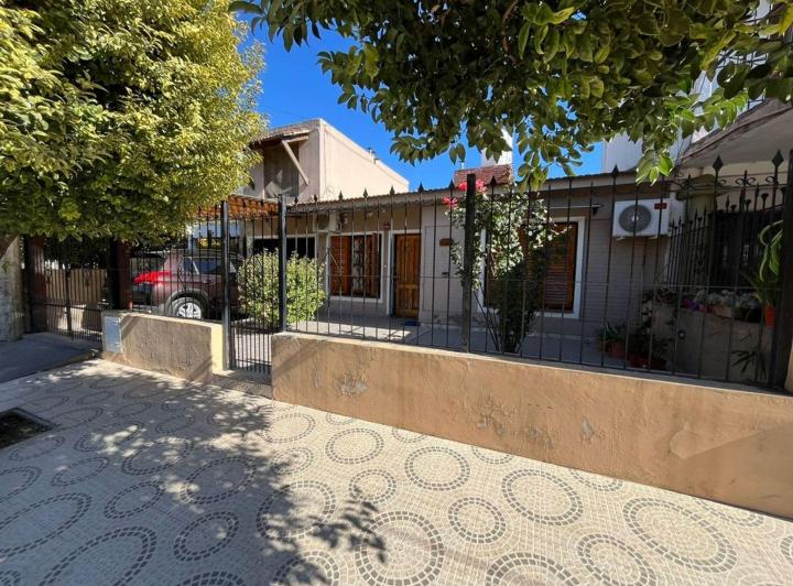 Casa · 150m² · 7 Ambientes · 1 Cochera
