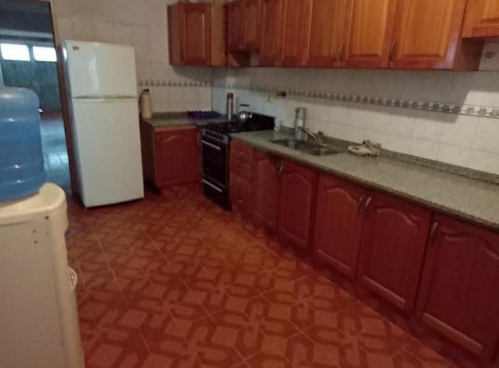 Casa · 385m² · 4 Dormitorios · 2 Cocheras