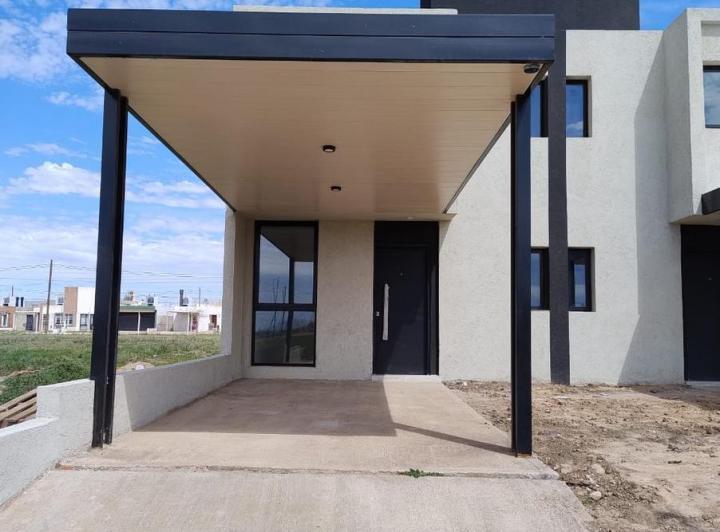 Casa · 125m² · 4 Ambientes · 1 Cochera