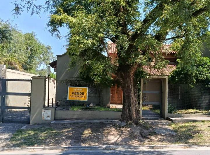 Casa · 321m² · 7 Ambientes