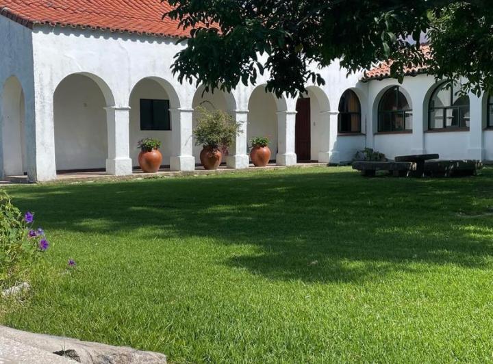 Casa · 2701m² · 15 Ambientes