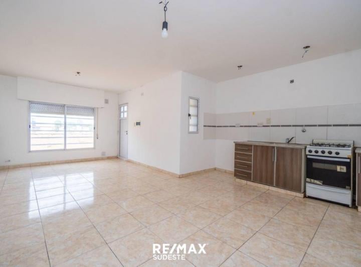 Departamento · 120m² · 8 Ambientes