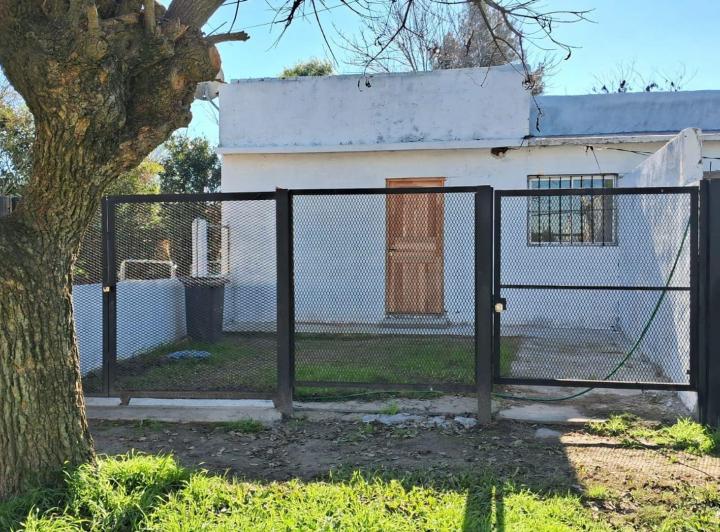 Casa · 40m² · 2 Ambientes · 1 Cochera