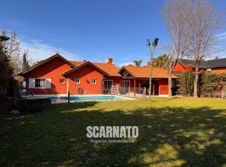 Casa · 885m² · 4 Ambientes
