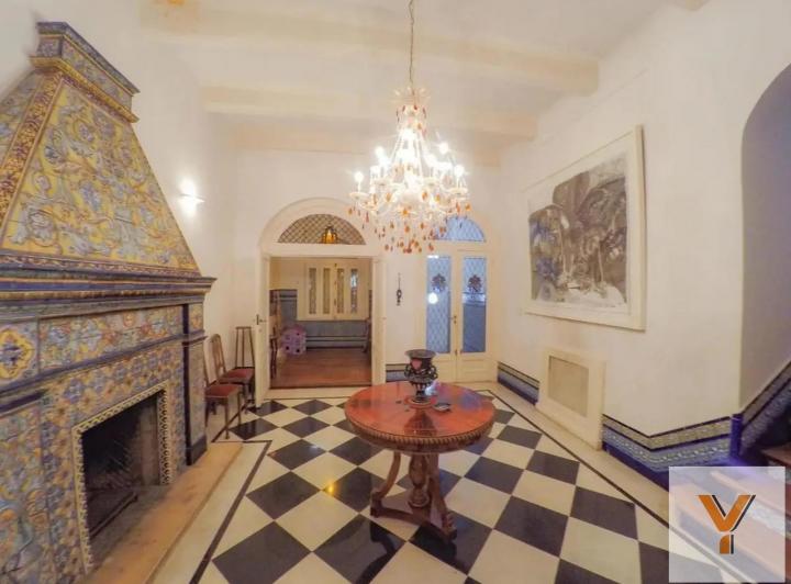Casa · 450m² · 7 Ambientes · 1 Cochera
