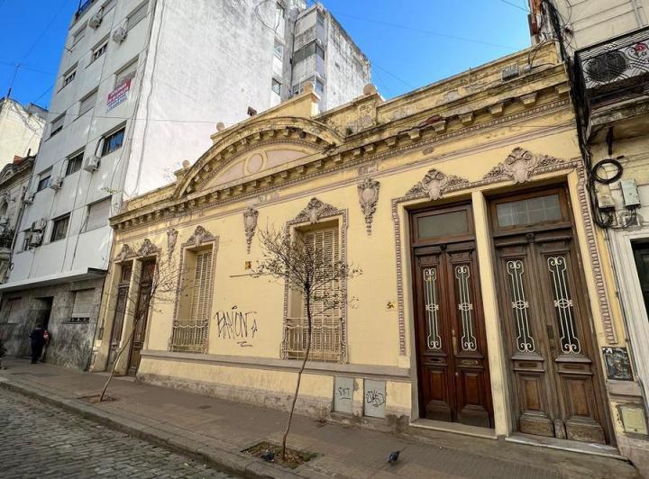 Casa · 280m² · 9 Ambientes