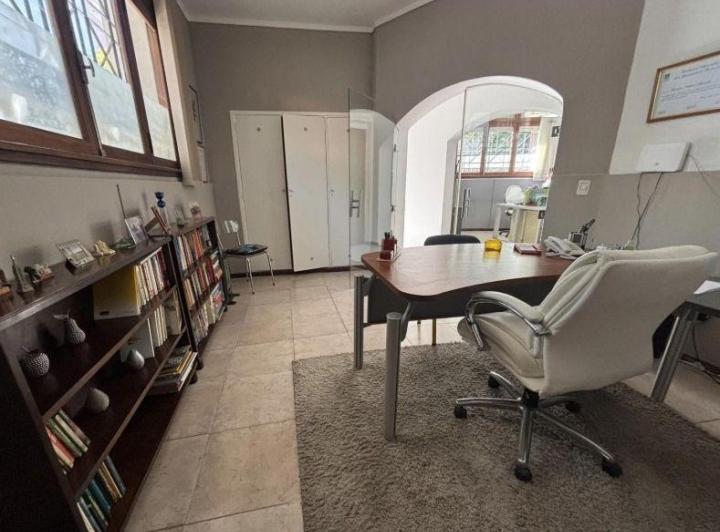 Casa · 140m² · 5 Ambientes