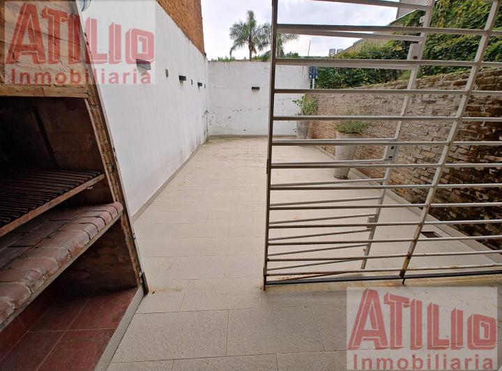 Casa · 160m² · 5 Ambientes · 1 Cochera