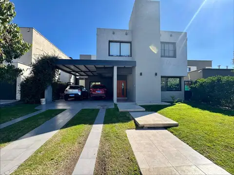 Casa en Venta en Rodeo de la Cruz, Guaymallén