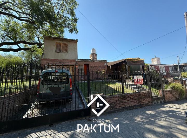 Casa · 185m² · 9 Ambientes · 2 Cocheras