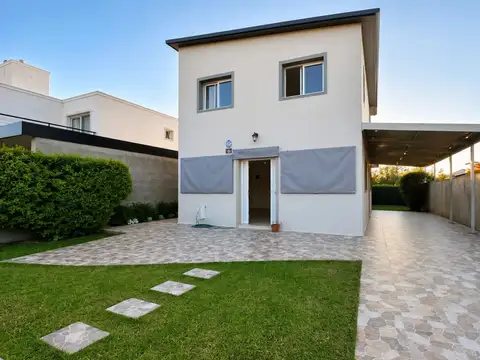 Casa en Venta en Roldan, San Lorenzo