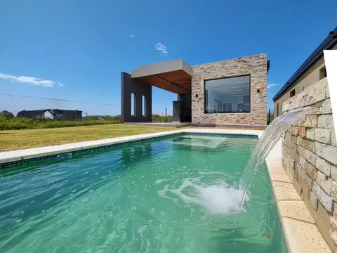 Casa en Venta en Pueblo Esther, Rosario