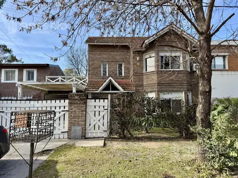 Casa en Venta en Fisherton, Rosario