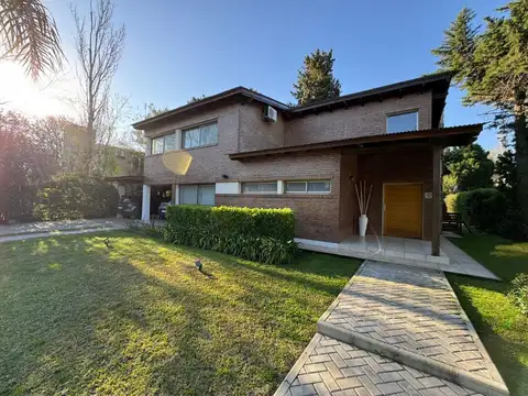 Casa en Venta en Roldan, San Lorenzo