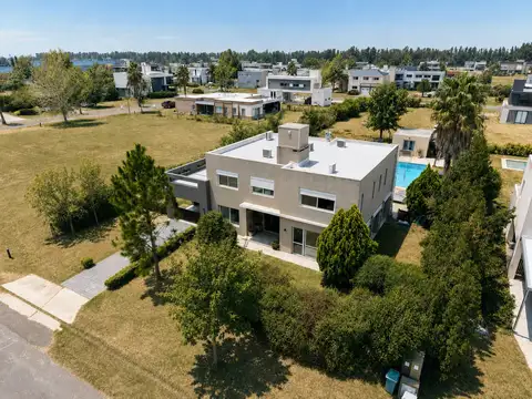 Casa en Venta en Roldan, San Lorenzo