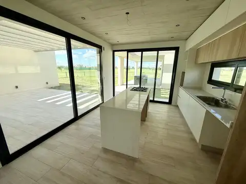 Casa en Venta en Vida Club De Campo, Funes