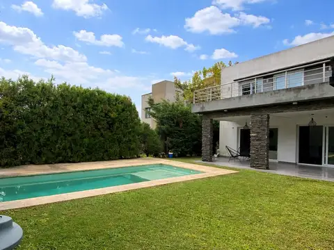 Casa en Alquiler en Altos de Hudson II, Countries y Barrios Cerrados en Berazategui
