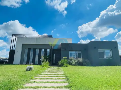 Casa en Alquiler en San Sebastian, Countries y Barrios Cerrados en Escobar