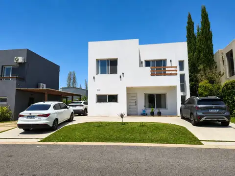 Casa en Alquiler en Altos De La Cañada, Countries y Barrios Cerrados en Pilar