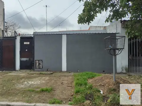 Casa en Venta en Burzaco, Partido de Almirante Brown