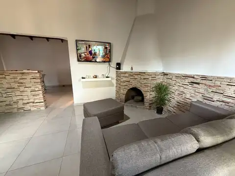 Casa en Venta en 27 de Noviembre, Pergamino