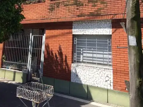 PH en Venta en Remedios de Escalada, Partido de Lanús