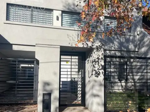 PH en Venta en Castelar Sur, Castelar