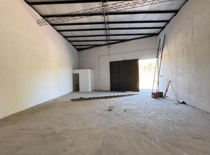 Depósito · 111m²