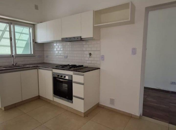 Casa · 74m² · 3 Ambientes · 1 Cochera