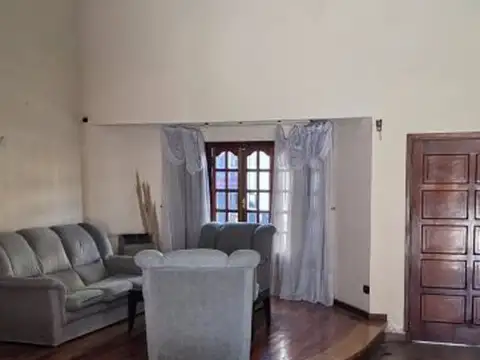 Departamento en Alquiler en Barrio Los Pinos, San Justo