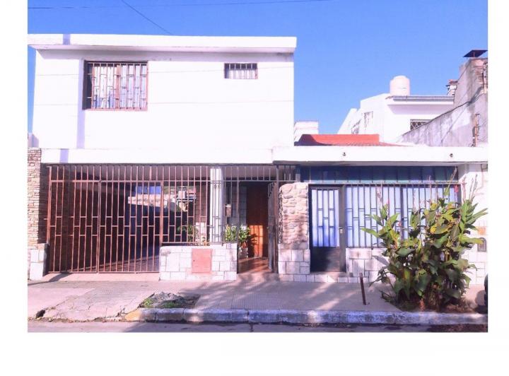 Casa · 193m² · 4 Ambientes · 1 Cochera